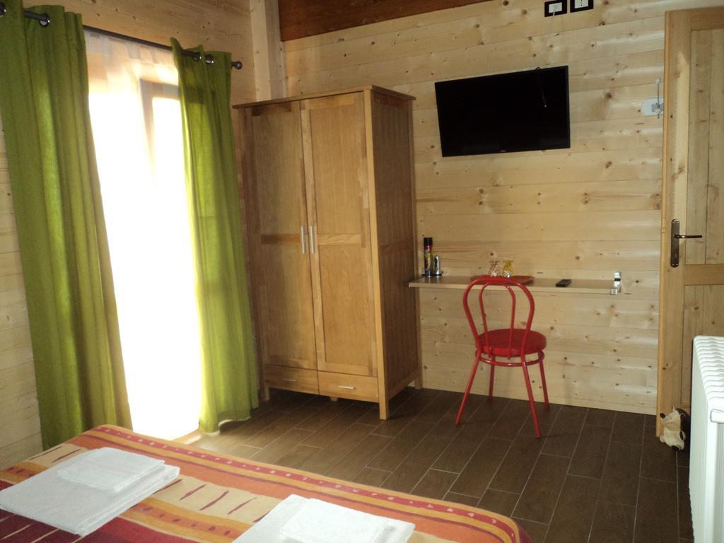 Chalet Trentino Bed and Breakfast Fiavè Rum bild